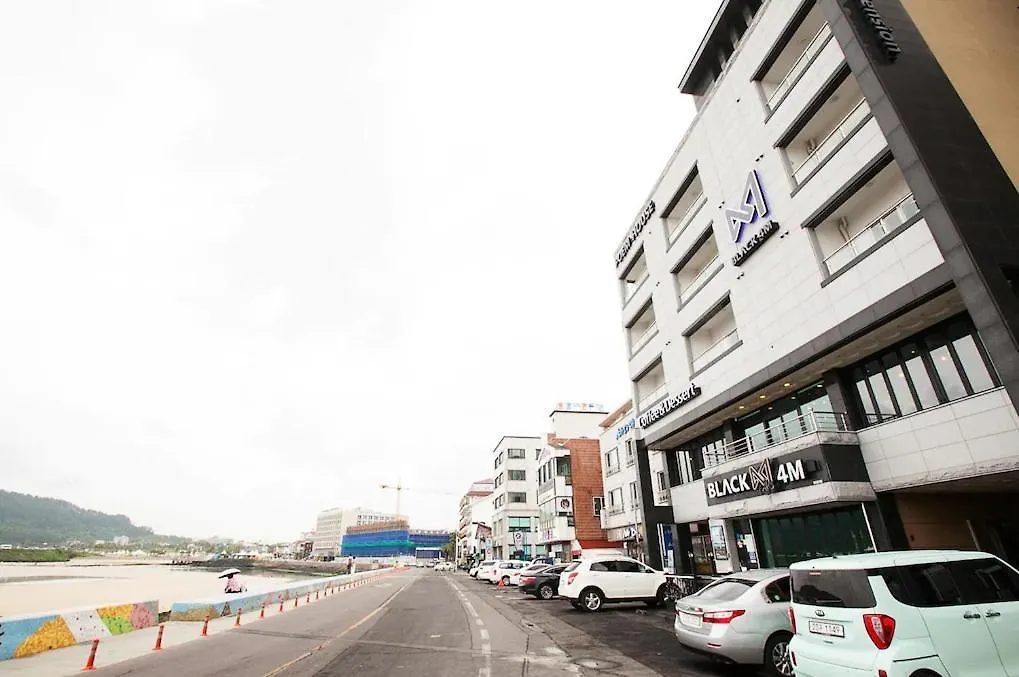Poem House Aparthotel Jeju