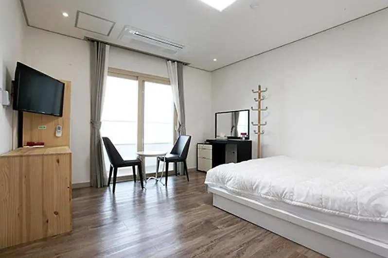 Poem House Aparthotel Jeju